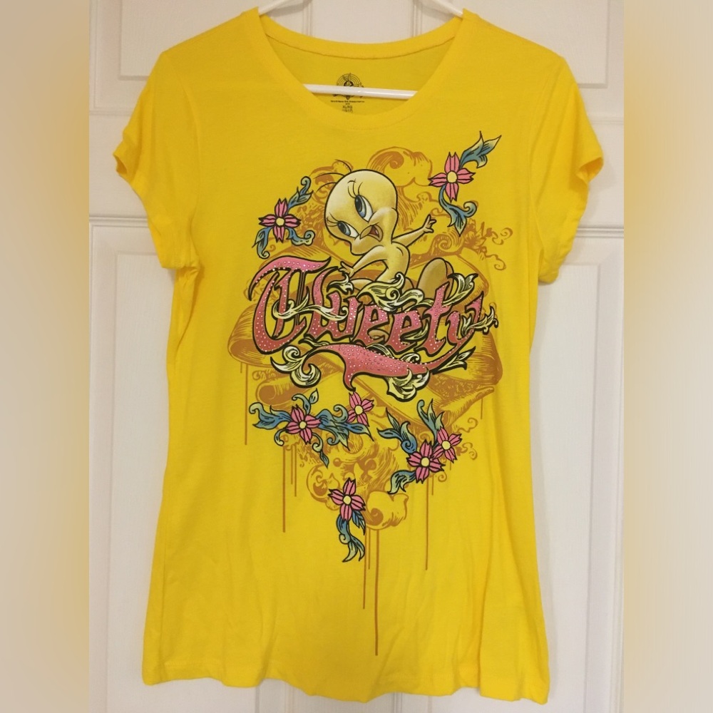 Looney Tunes Tweety Bird, Juniors T-shirt, Size XL 15-17, Color Yellow, school